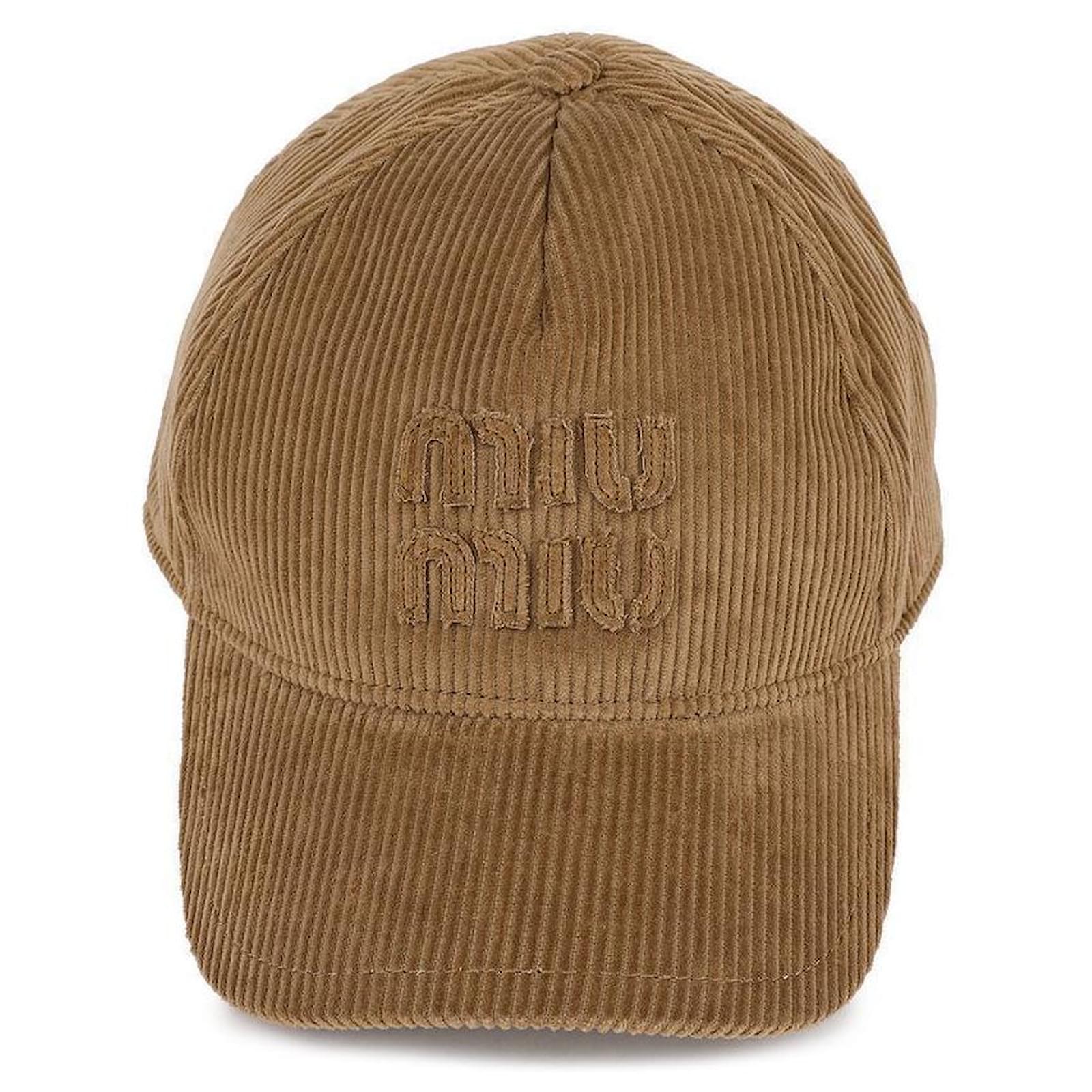 Gorra Miu Miu