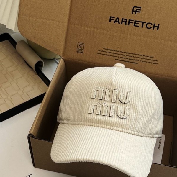 Gorra Miu Miu