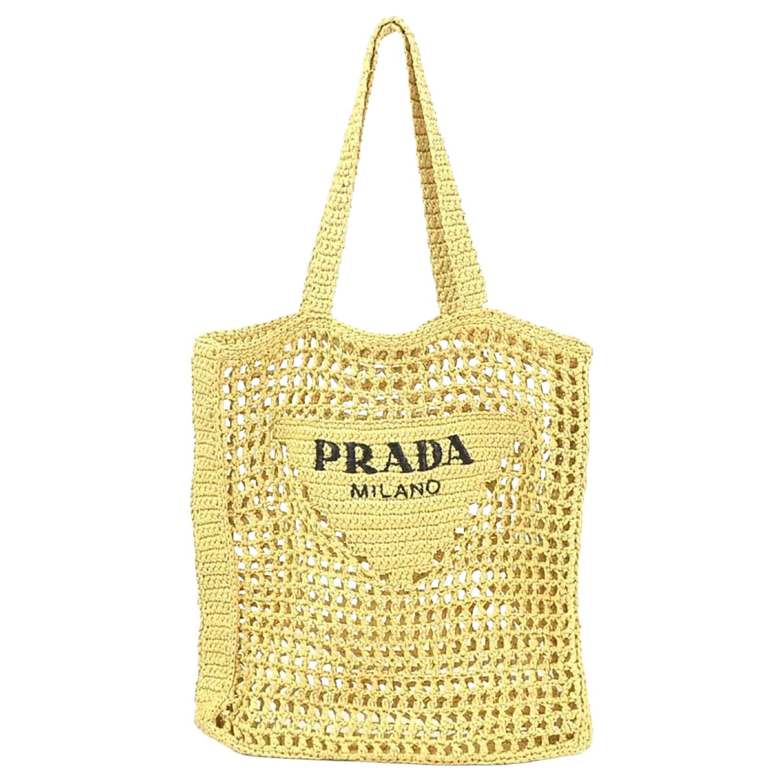 Cartera Prada