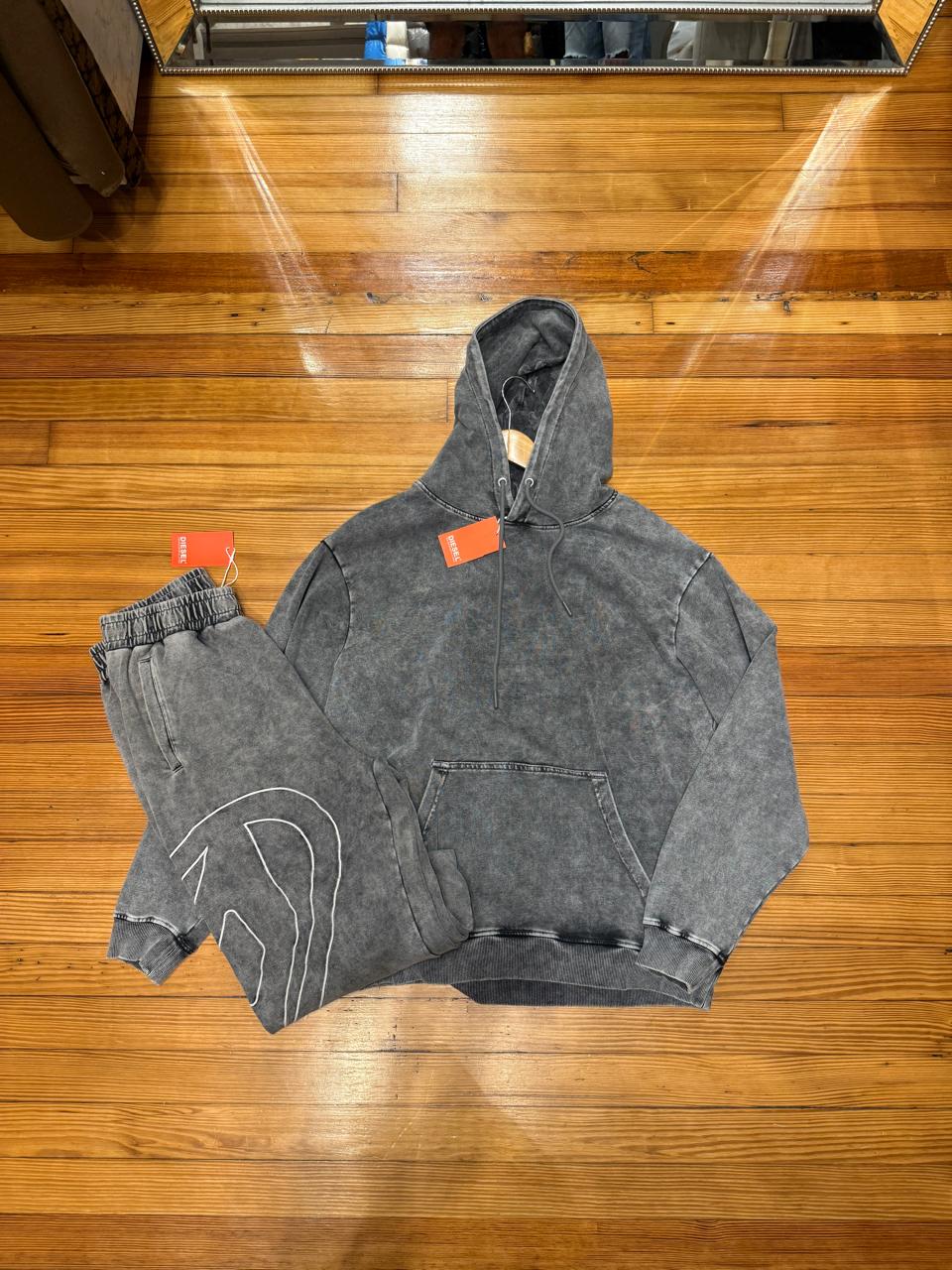 Conjunto Diesel gris